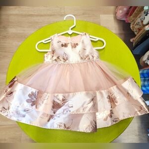 GORGEOUS Rhinestone waist detail & crinoline dress peach & gold sz 6/9months